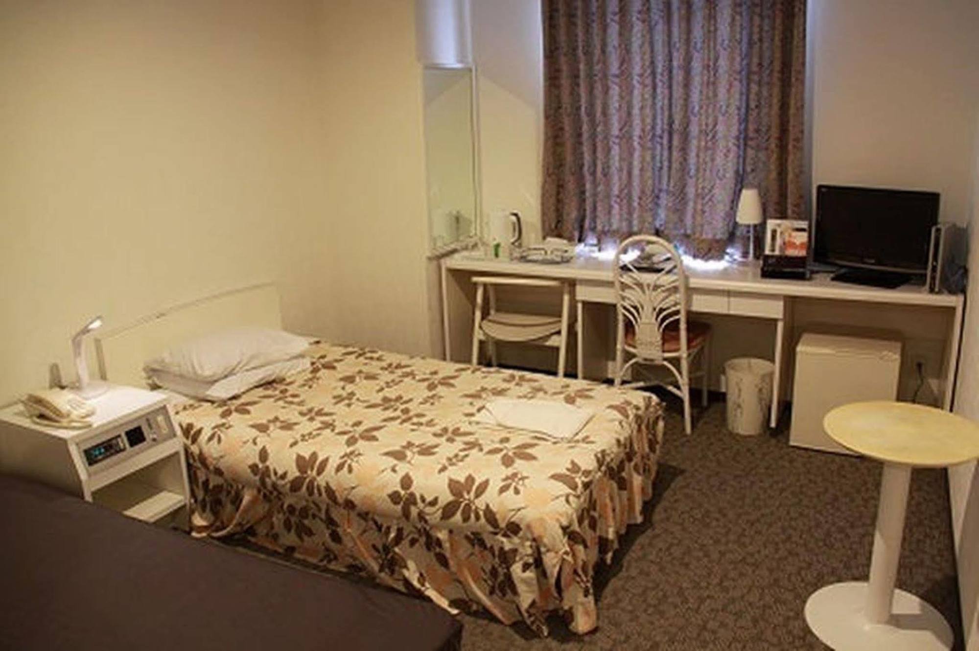 Takamatsu Century Hotel Екстер'єр фото